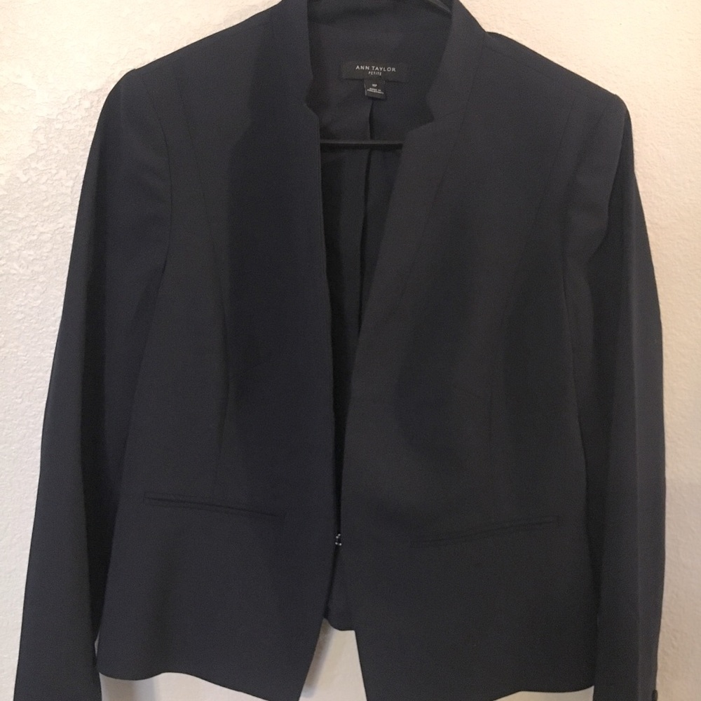 Ann Taylor 10P Blazer in Navy Blue